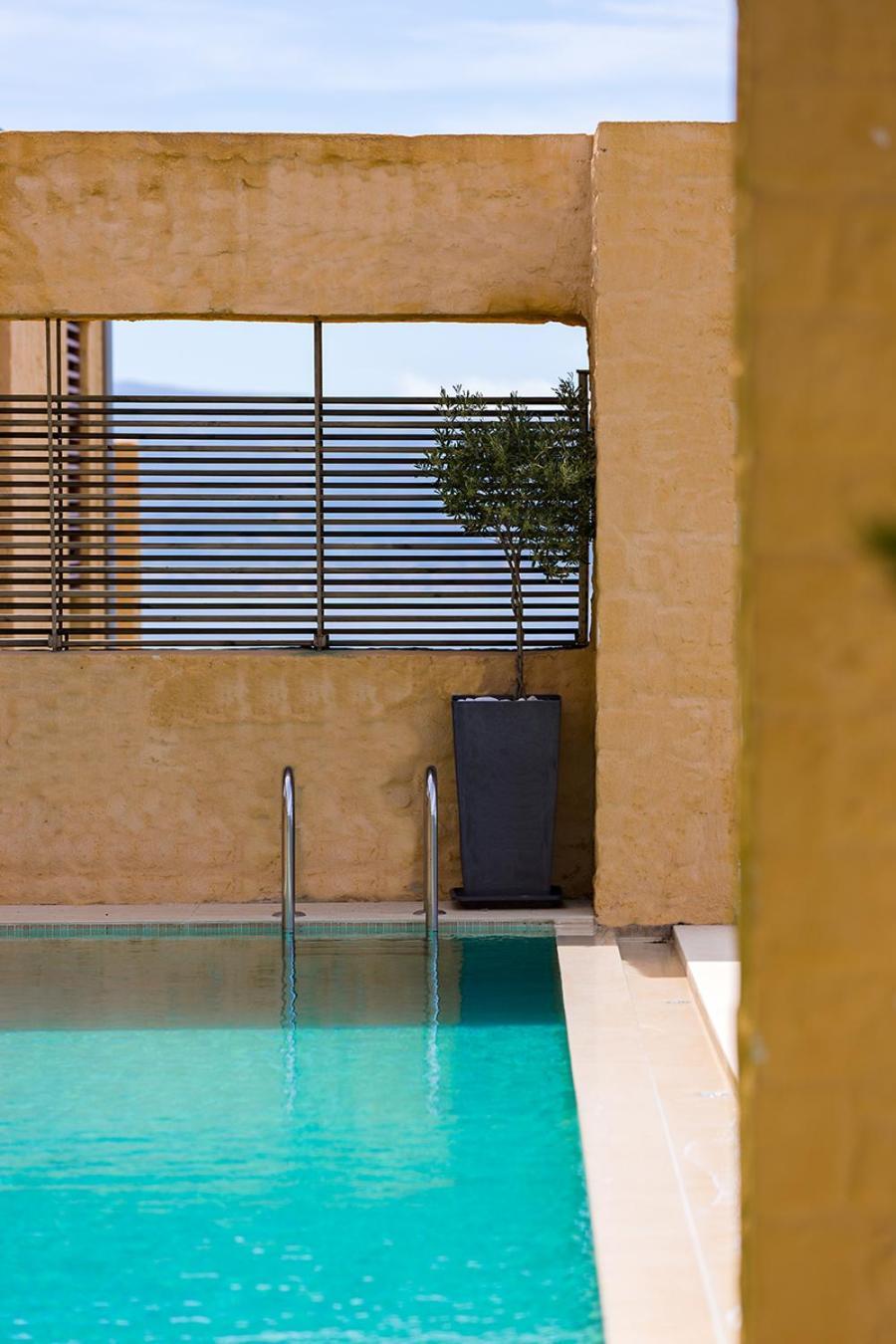Beachfront Ravdoucha Epavlis Eleni Villa - Pool, Hot Tub, Gym, Sauna, Private Parking, Wifi Chania  Exterior photo
