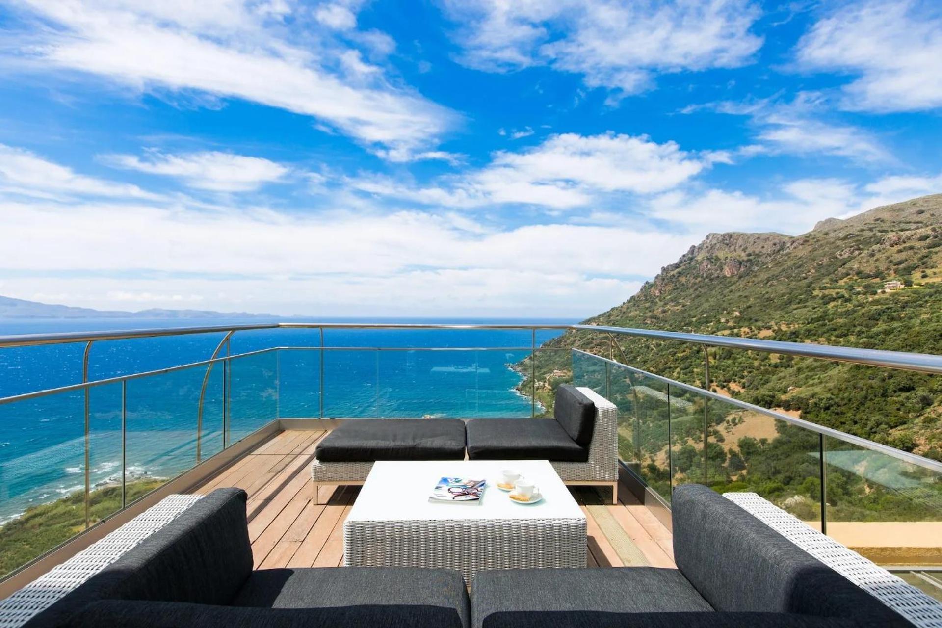 Beachfront Ravdoucha Epavlis Eleni Villa - Pool, Hot Tub, Gym, Sauna, Private Parking, Wifi Chania  Exterior photo